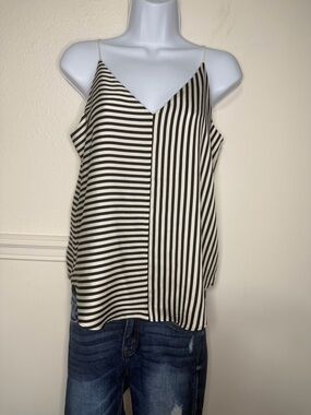 Express Black & White Striped V-Neck Spaghetti Strap Cami size XS new with tag